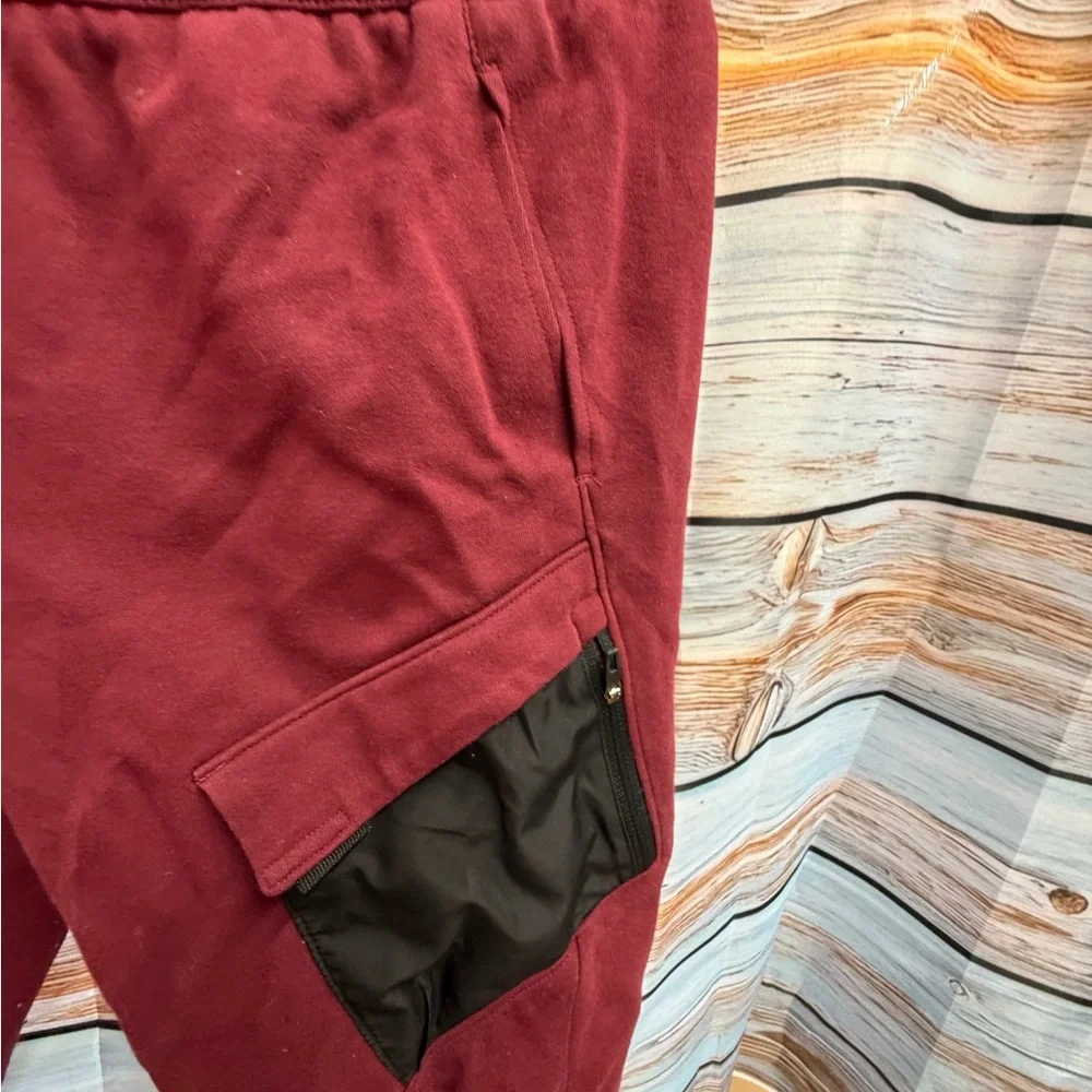Boys  Burgundy‎ sweatpants.